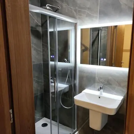 Apartment Modern Maisonette In Qawra