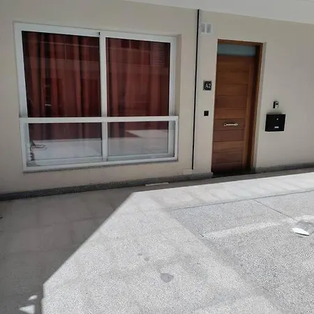 Modern Maisonette In Qawra Apartment *