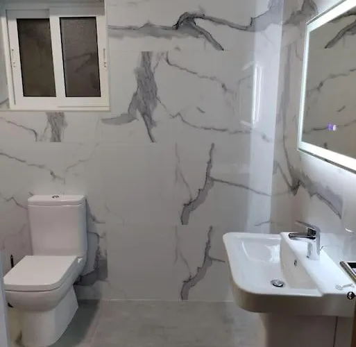 Modern Maisonette In Qawra *