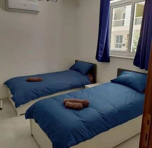 Daire Modern Maisonette In Qawra St. Paul's Bay